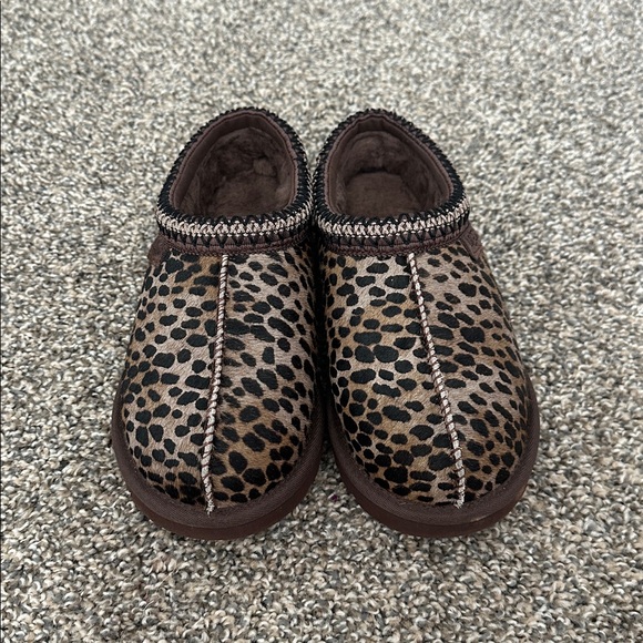 UGG faux fur leopard clogs - Picture 2 of 5